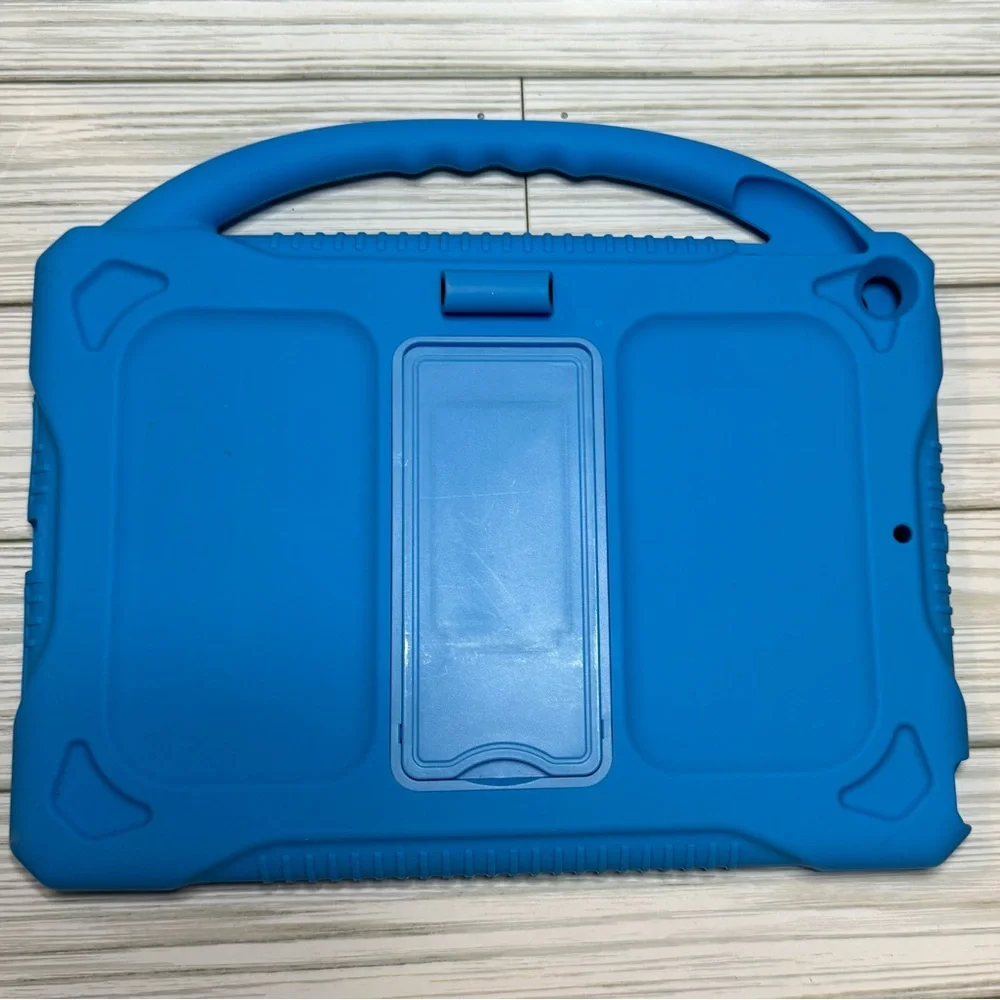Kids Silicone iPad 7th 8th 9th Gen. Protective Case, with Handle Stand
